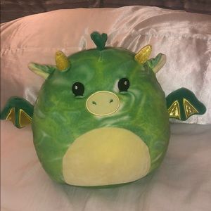 GREEN DRAGON SQUISHMALLOW